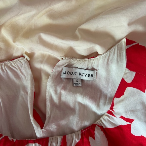 Red and white maxi dress with lower back cut out - Picture 3 of 8